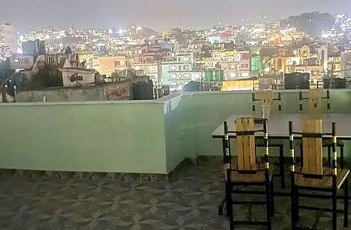 Full Furnished 2 Bhk Roof Flat In Hotel