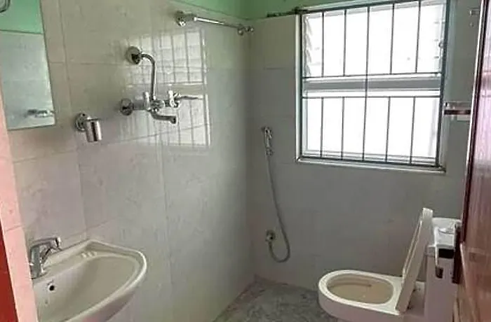 Hotel Full Furnished 2 Bhk Roof Flat In