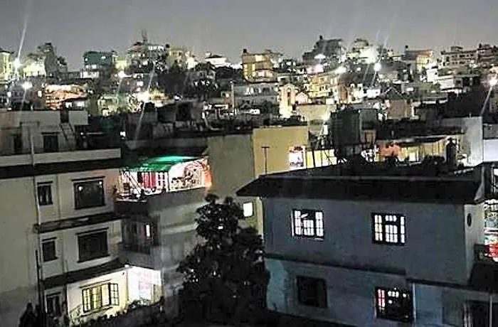 Full Furnished 2 Bhk Roof Flat In 3*