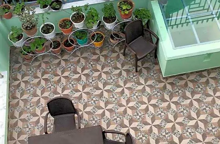 Hotel Full Furnished 2 Bhk Roof Flat In